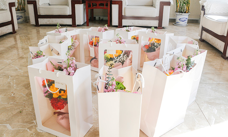 愛在三八節(jié)，情暖半邊天 濟(jì)南賽成為女員工送上節(jié)日祝福